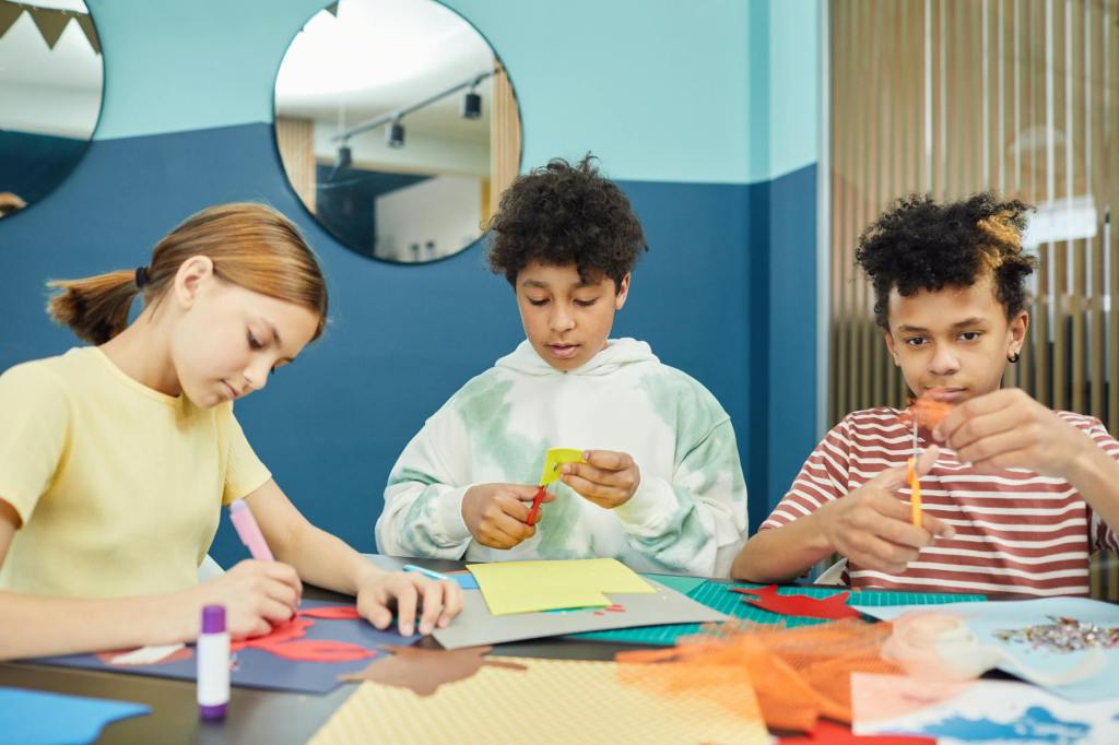 The Importance of Screen-Free Art for&nbsp;Kids